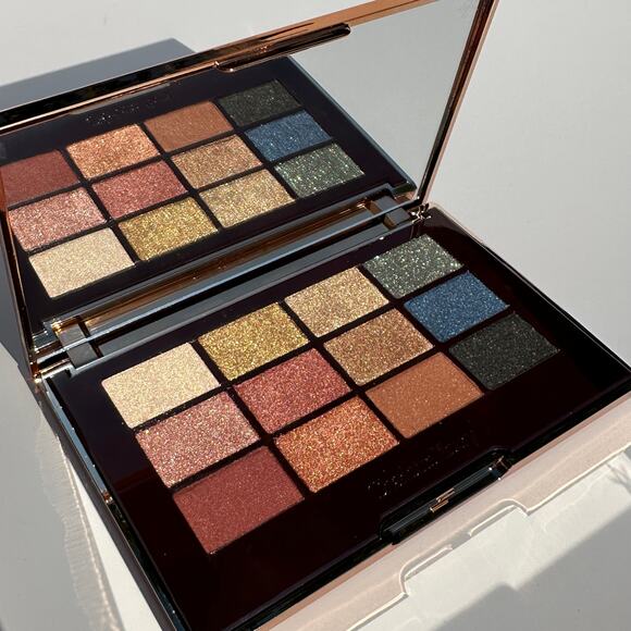 Charlotte Tilbury The Icon Palette Eyes to Hypnotise Eyeshadow Palette 12 Shades